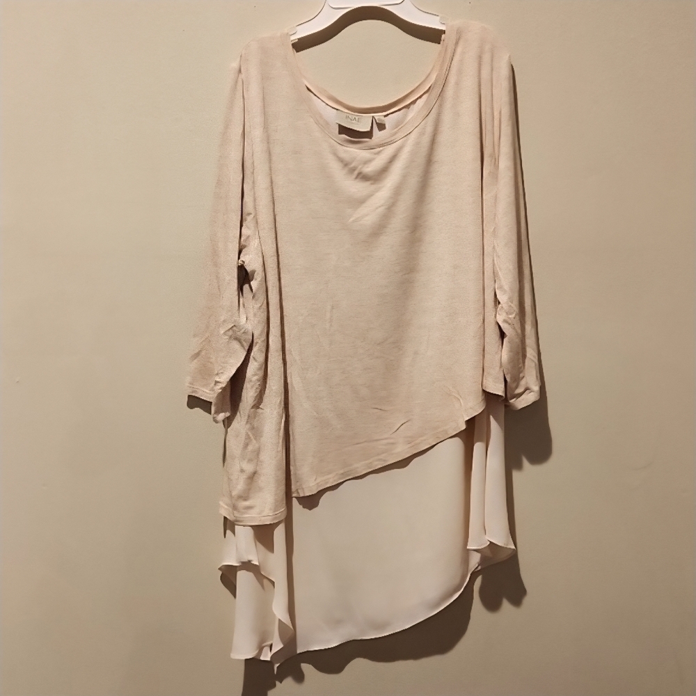 ❤️ INAE COLLECTION ASYMETRIC FLUTTER HEM TOP, XL